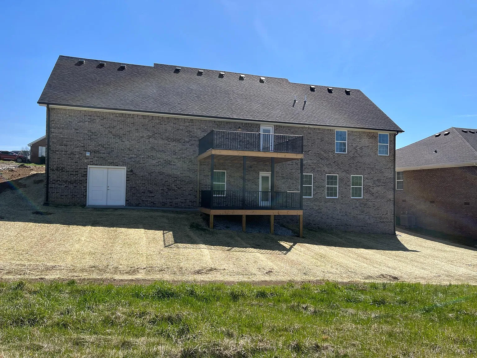 224 Iva Dr — Photo 2