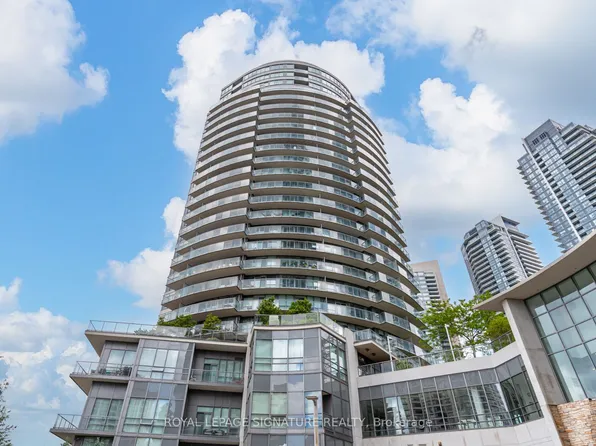 15 Legion Rd #1406, Toronto, ON M8V 0A9