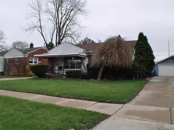 7322 E Frumin Ct, Westland, MI 48185