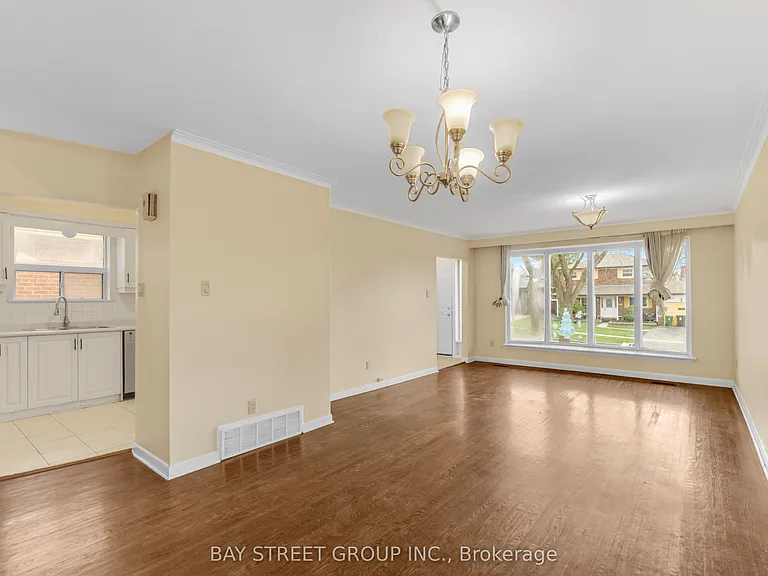 40 Bellbury Cres #UPPER — Photo 6