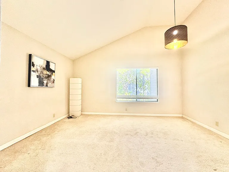6436 Buena Vista Dr #B — Photo 29