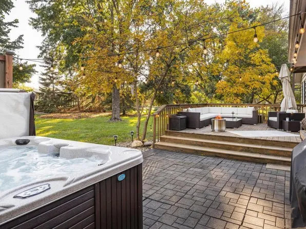 9929 36th Pl N, Plymouth, MN 55441