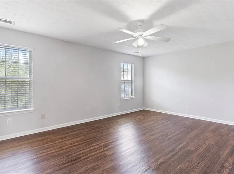 317 Shasta Ln — Photo 18