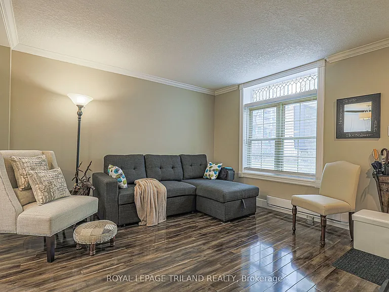 713 King St #1 — Photo 3