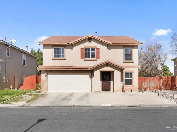 137 Asusena Dr, Palmdale, CA 93550
