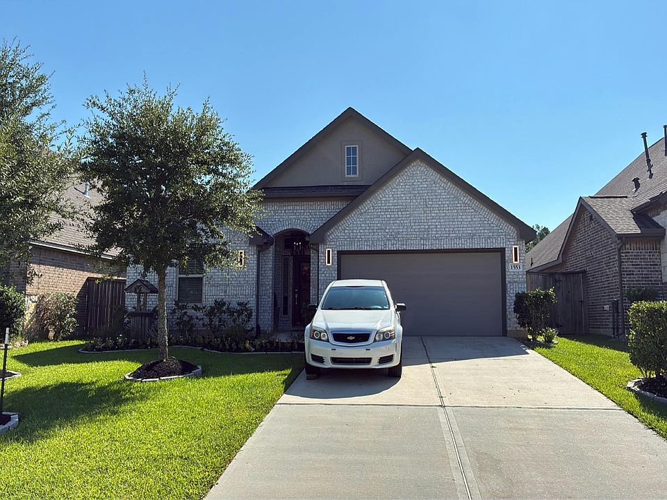 1st image of 1553 Ancient Oak Ln