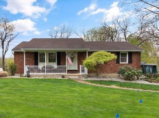 24 Marudy Dr, Clinton, NJ 08809