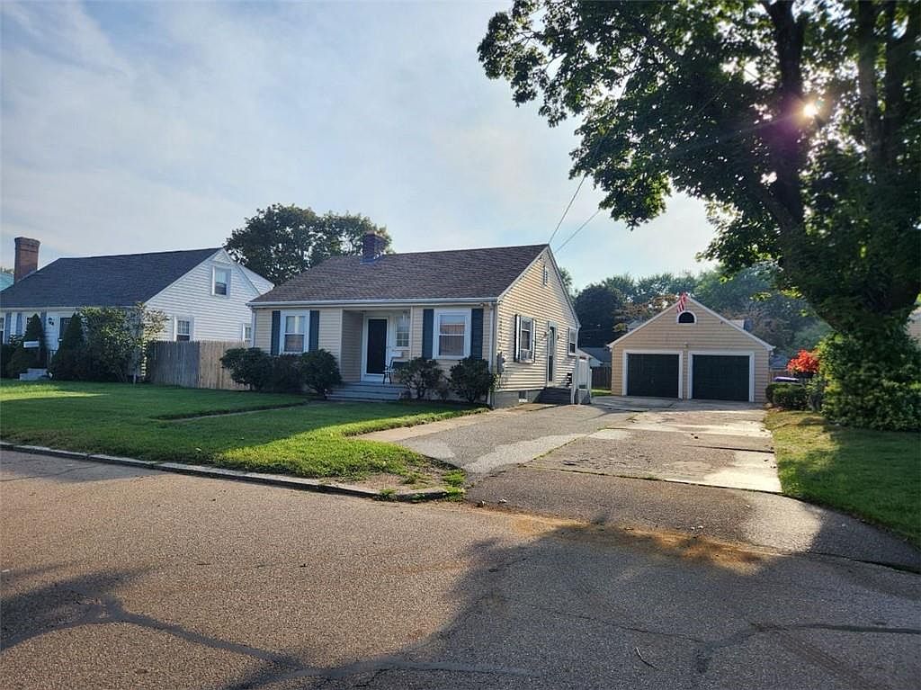 108 Rice St, Pawtucket, RI 02861 MLS 1341864 Zillow