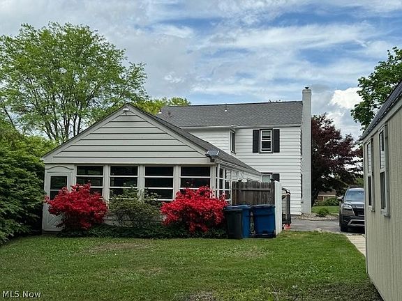 3rd image of 453 Firestone Ave