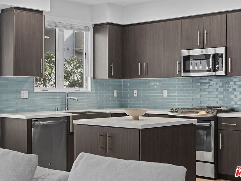 11912 Laurelwood Dr #201 — Photo 15