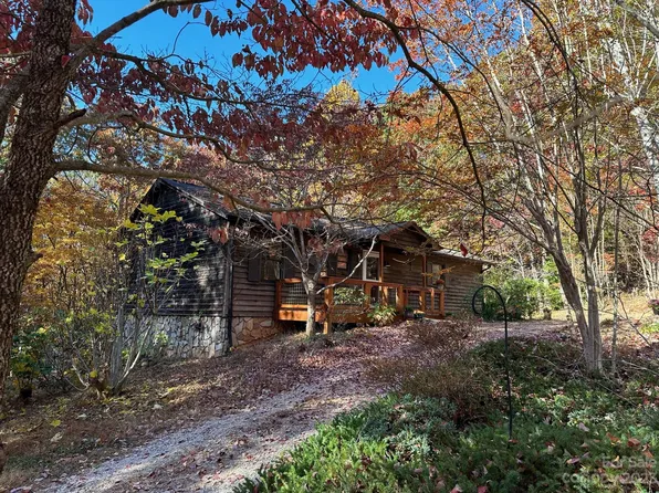 302 Nadias Ridge Dr, Nebo, NC 28761