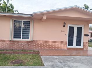 7167 SW 22nd St #1, Miami, FL 33155