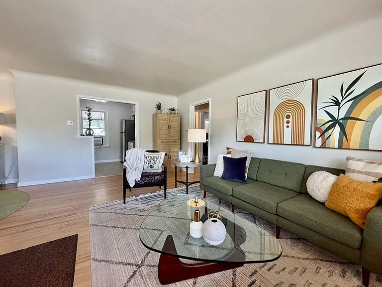2765 S Franklin St — Photo 5