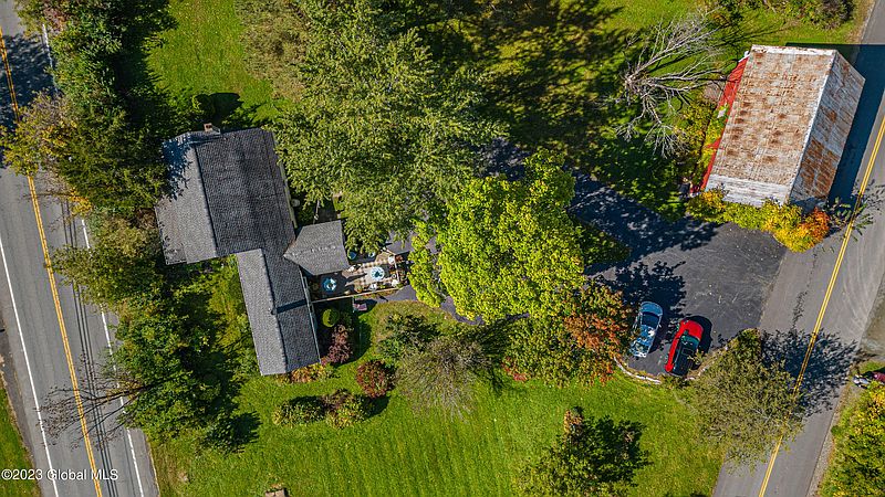5th image of 13 Simmons Road