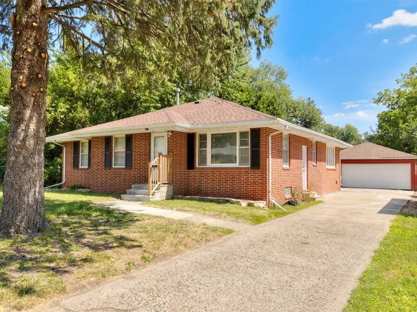 617 13th St, West Des Moines, IA 50265