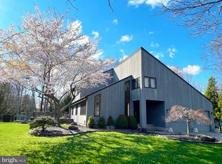 39 Lorrie Ln, Princeton Junction, NJ 08550