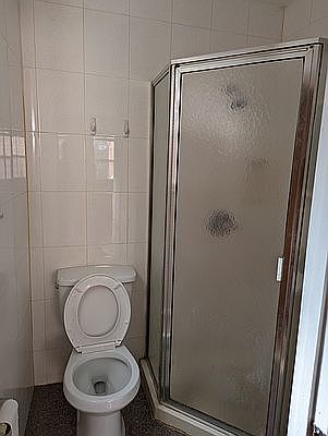 5th image of 141-45 Pershing Cres #C