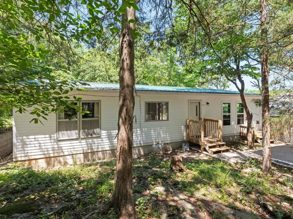 417 Greenbriar Lane, Hollister, MO 65672