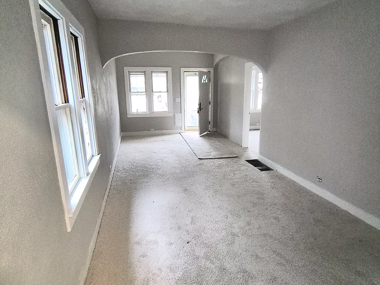 3 bed, 1188 sqft, $1,200 — Photo 4
