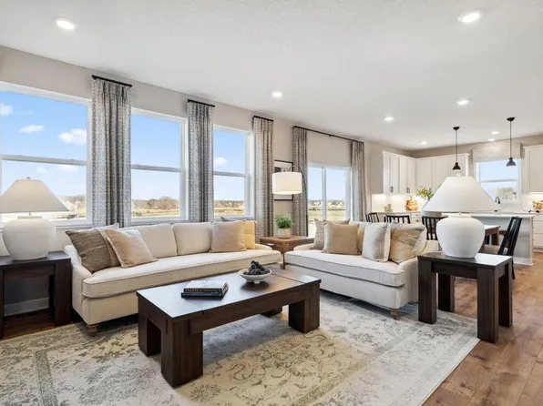 1691 Oak Creek Ct, Chaska, MN 55318