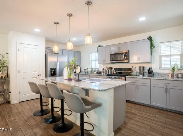 16425 W LATHAM Street, Goodyear, AZ 85338