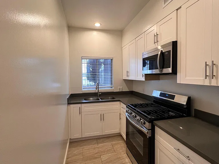 3726 Midvale Ave #2 — Photo 4