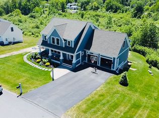 6 Grouse Run, Pelham, NH 03076