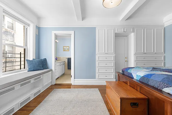 Sold by Sotheby's International Realty | media 8