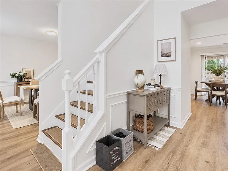 510 White Stag Ct — Photo 3