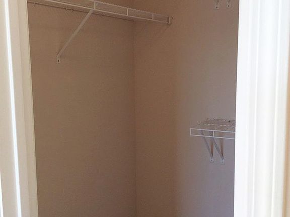 5th image of 3749 Nantucket Dr APT J