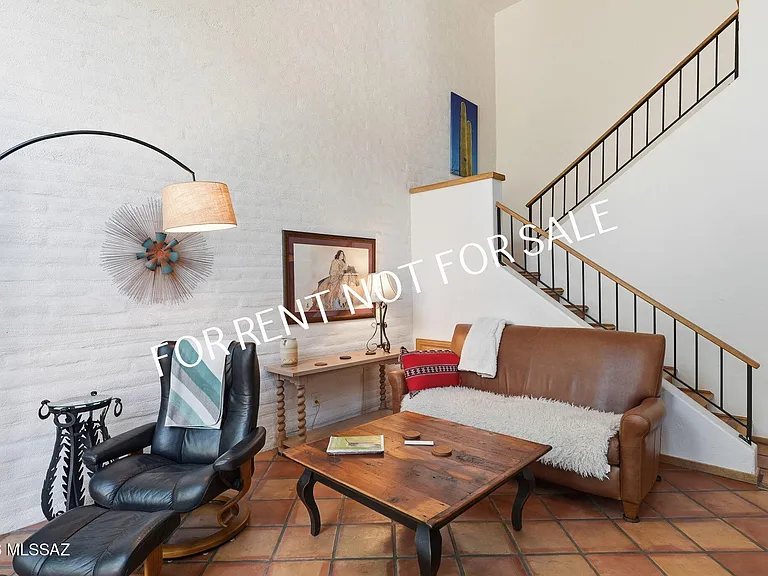 2824 E Sierra Vista Rd — Photo 10