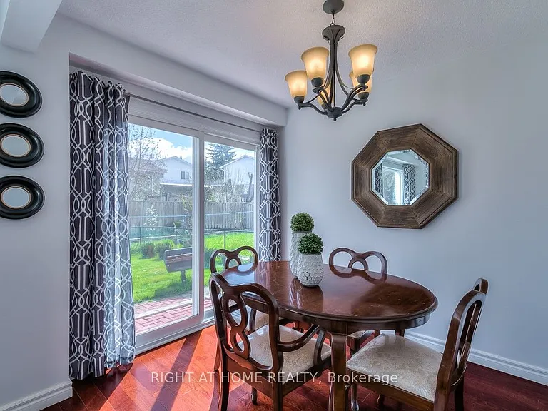76 Ashridge Dr — Photo 10