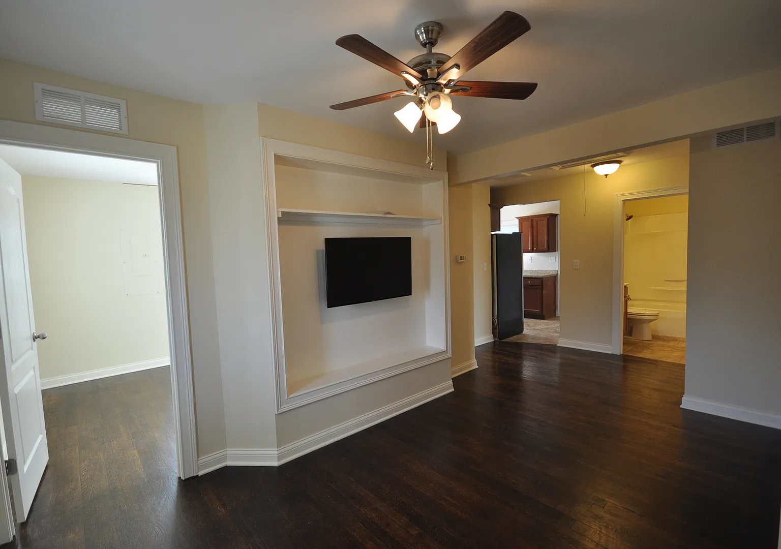 Now Pre-Leasing for 2027-28 School Year! — Photo 2