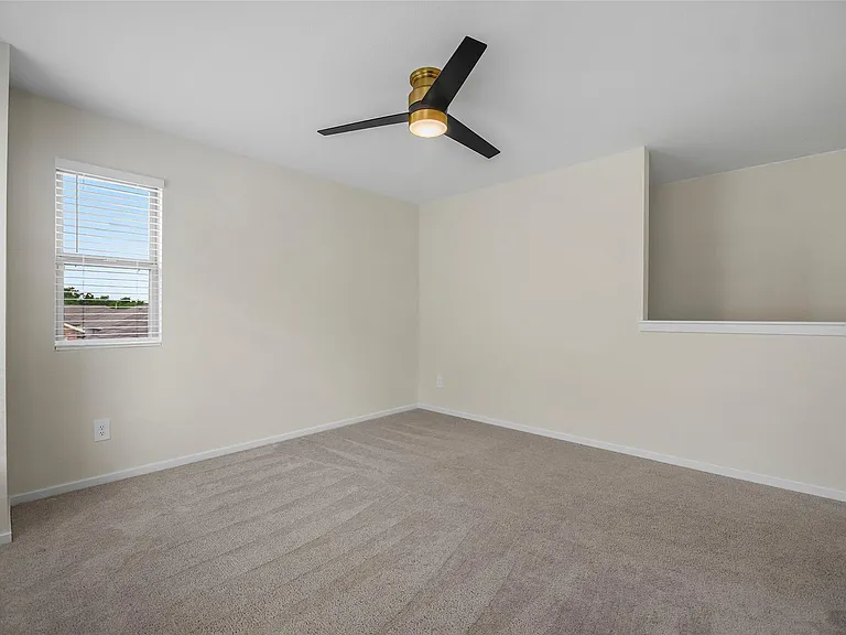 17722 Grove Hill Dr — Photo 17