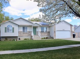 2854 W 2250 N, Clinton, UT 84015
