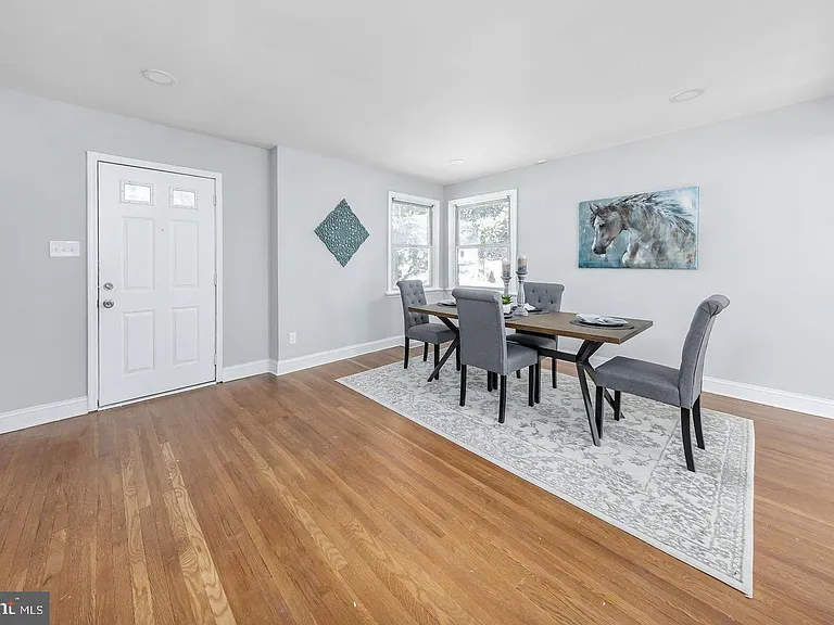 534 Blanchard Ave — Photo 6