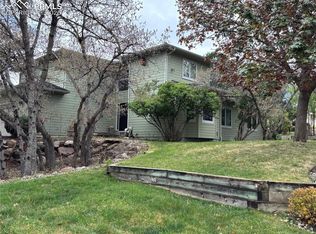 135 Broadmoor Hills Dr, Colorado Springs, CO 80906