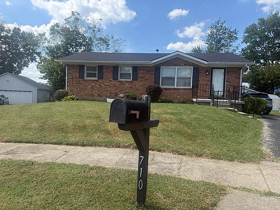 3rd image of 710 Dunes Cir