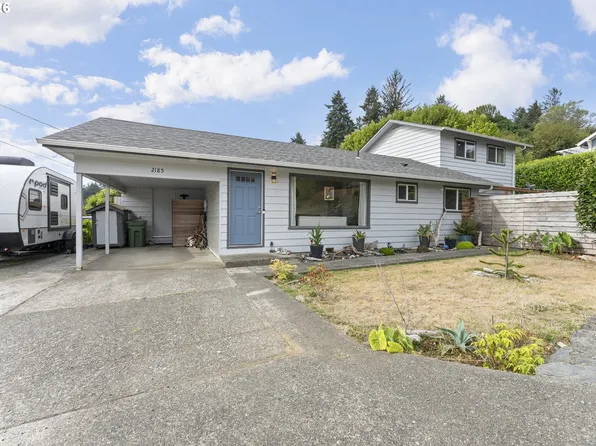 2185 N 8th St, Coos Bay, OR 97420