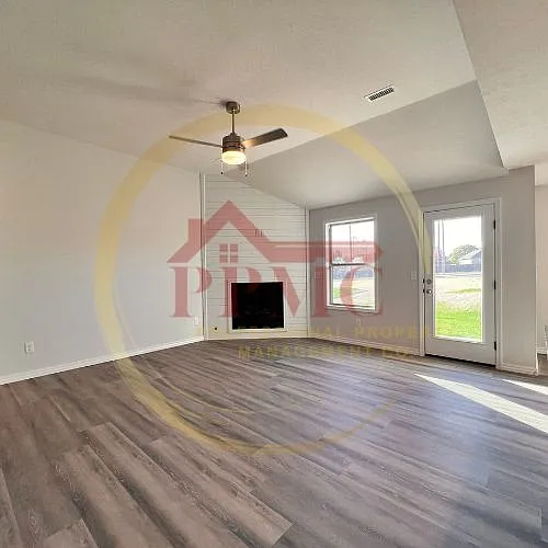 655 W Butterfield Dr — Photo 9