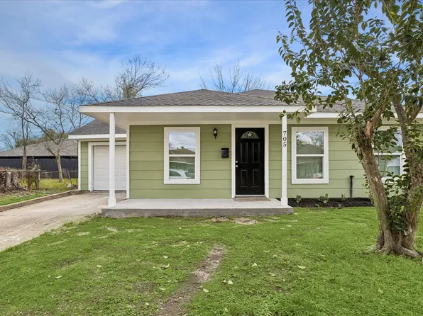 705 Westshire Dr, Houston, TX 77013
