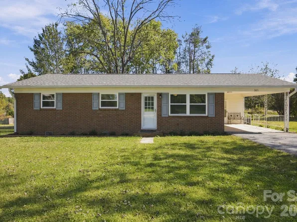 321 Sheldon St, Hudson, NC 28638