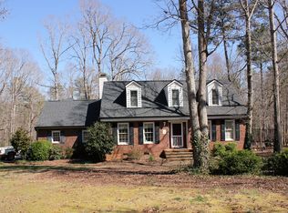 6022 Fordland Dr, Raleigh, NC 27606