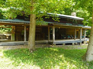 692 Little Doe Creek Rd, Irvine, KY 40336