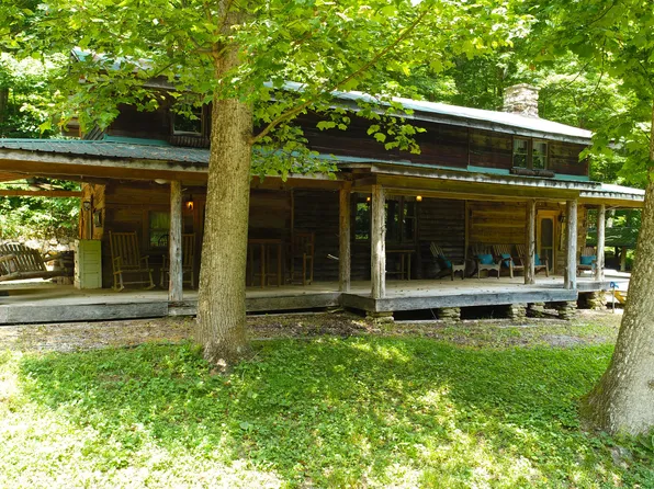 692 Little Doe Creek Rd, Irvine, KY 40336