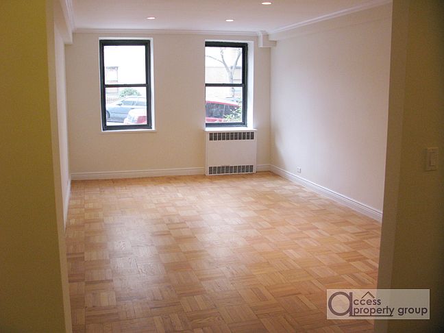 1st image of 90 Park Ter E APT 1F