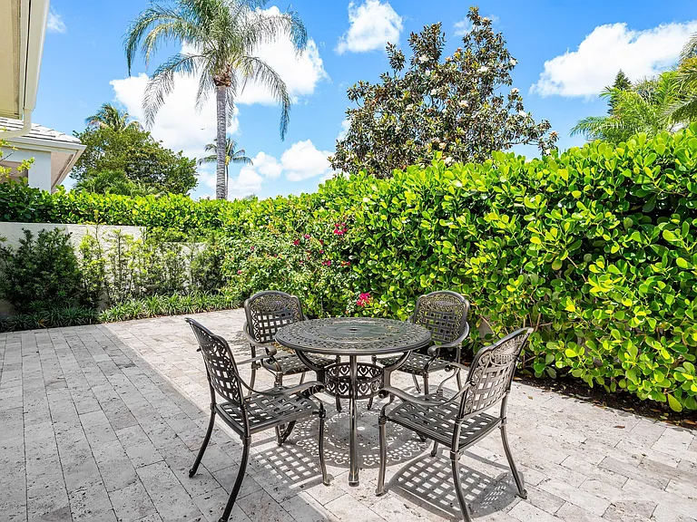 116 Coral Cay Dr — Photo 23