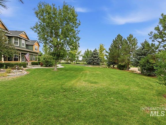 3rd image of 3685 E Indian Trail Ln