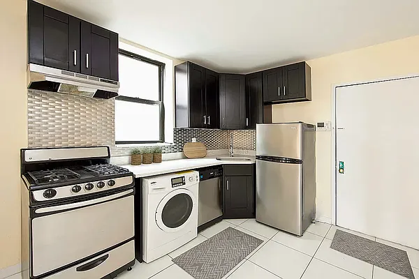 Rented by Vector New York, LLC | media 14