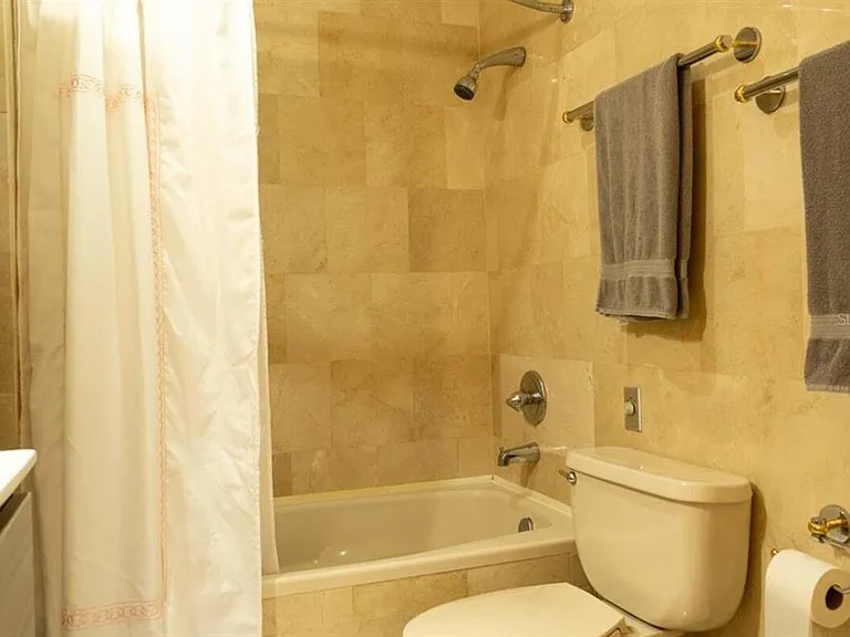 60 Caribe Cond Castillo #3B — Photo 12